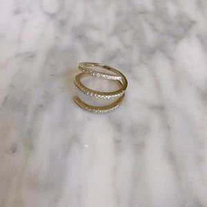 Gold bendable ring